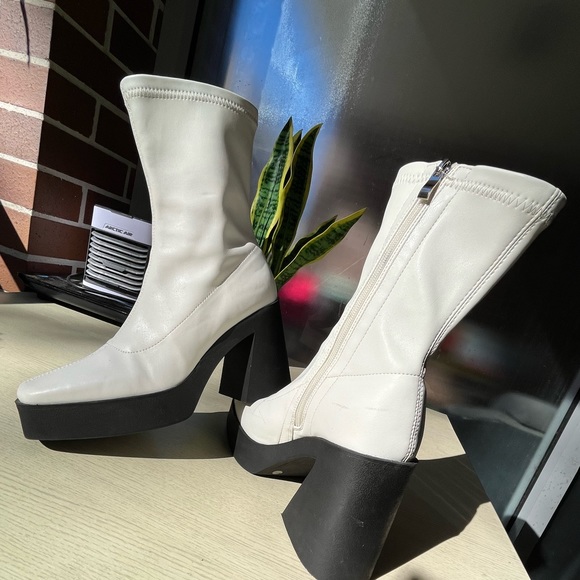 Glassons boots used. - Picture 4 of 4